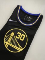Camiseta Regata NBA Golden State Warriors Curry 30 City Edition Preta 2022 Nike - Imagem 13