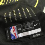 Camiseta Regata NBA Golden State Warriors Curry 30 City Edition Preta 2022 Nike - Imagem 16