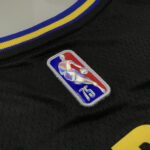 Camiseta Regata NBA Golden State Warriors Curry 30 City Edition Preta 2022 Nike - Imagem 24