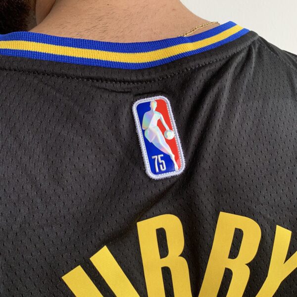 Camiseta Regata NBA Golden State Warriors Curry 30 City Edition Preta 2022 Nike - Imagem 11