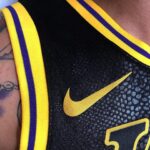 Camiseta Regata Basquete NBA Los Angeles Lakers Preta Mamba Negra - Black Mamba - Kobe Bryant 24 Edição Especial Nike - Imagem 2