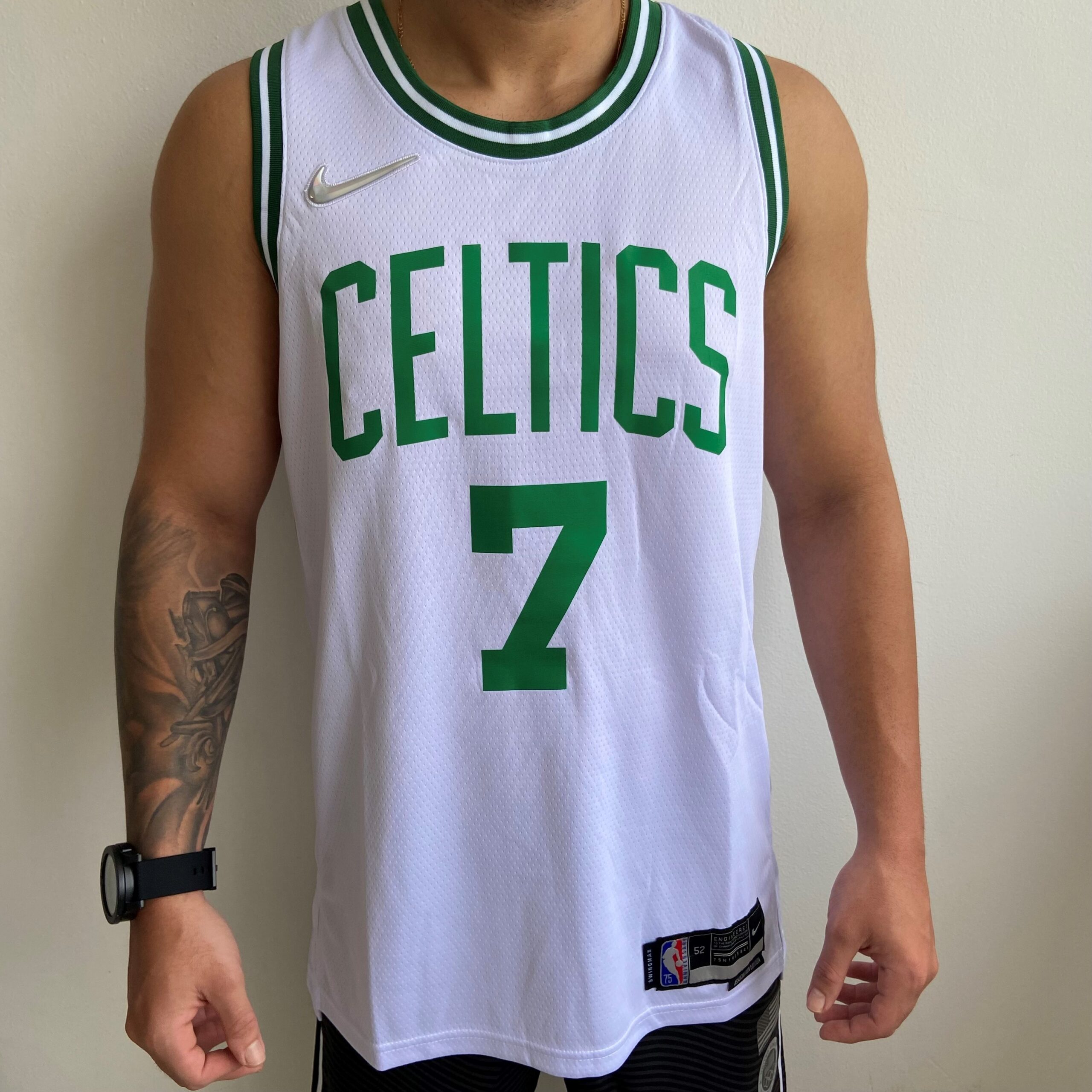 AVDVDDBFDB Camiseta Regata Basquete NBA Boston Celtics 7 Jaylen Brown Association Edition Branca 2022 Nike - Imagem 1