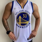 Camiseta Regata NBA Golden State Warriors Curry 30 Association Edition Branca 2022 Nike