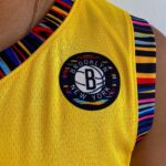 Camiseta Regata NBA Brooklyn Nets 72 Biggie Bed-Stuy Edition Amarela Nike - Imagem 6