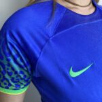 Camisa Brasil Seleção Brasileira Away Azul Feminina Copa do Mundo Catar 2023 Nike - Imagem 5