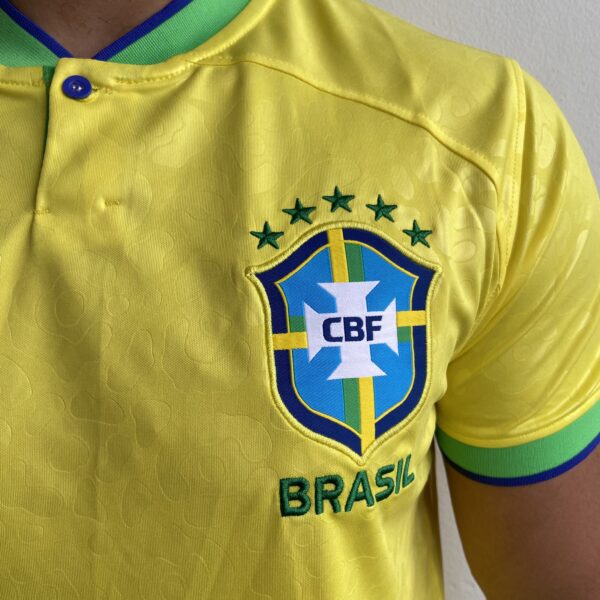 Camisa Brasil Seleção Brasileira Home Amarela Torcedor Copa do Mundo Nike Catar 2022 - Imagem 4