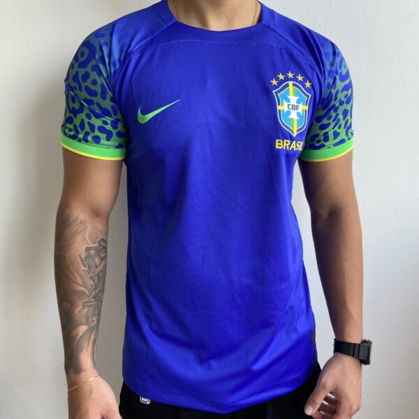 Camisa Brasil Seleção Brasileira Away Azul Torcedor Copa do Mundo Catar 2022 Nike - Imagem 2
