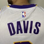 Camiseta Regata Basquete NBA Los Angeles Lakers Davis 3 Statement Edition Branca Nike - Imagem 11