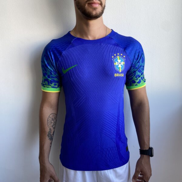 Camisa Brasil Seleção Brasileira Away Azul Jogador Copa do Mundo Catar 2023 Nike - Imagem 2