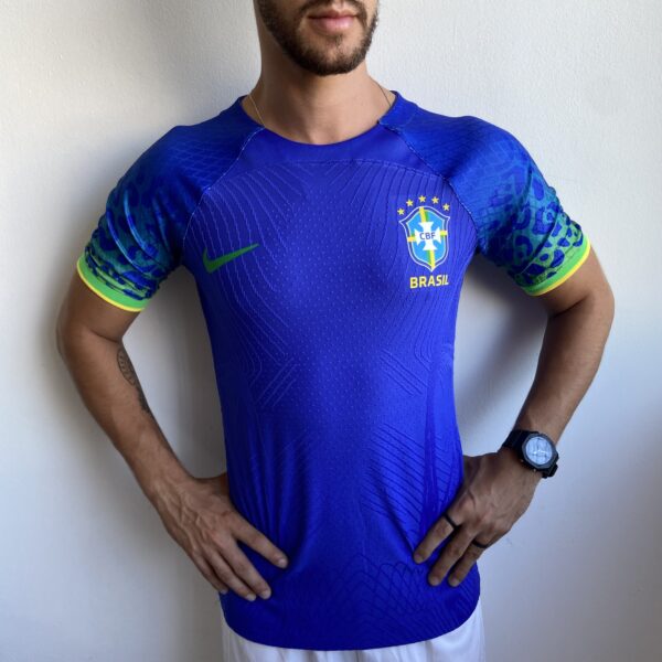 Camisa Brasil Seleção Brasileira Away Azul Jogador Copa do Mundo Catar 2023 Nike - Imagem 5