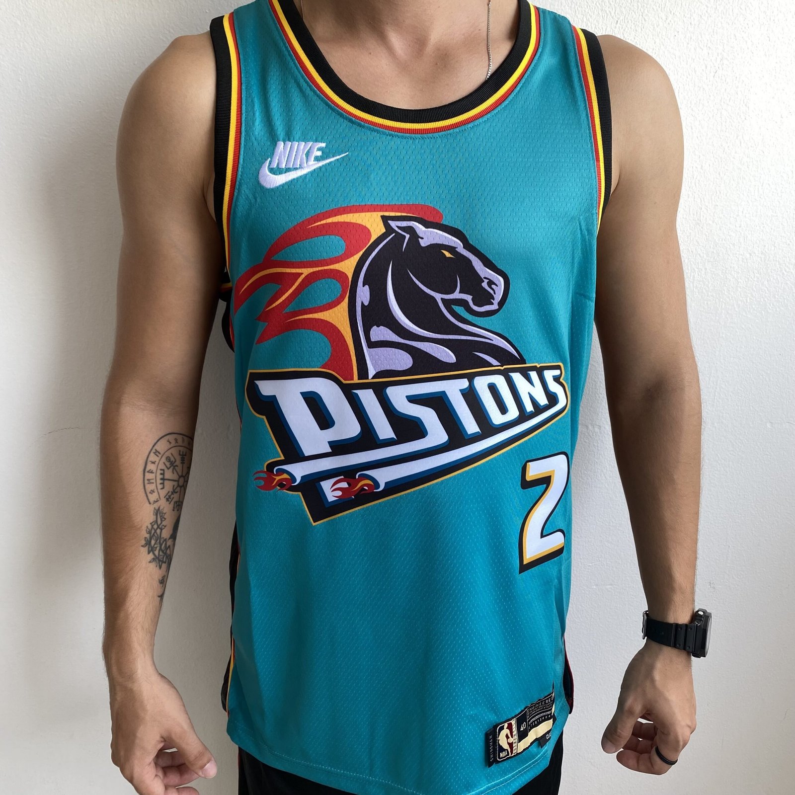 IMG_3946 Camiseta Regata Basquete NBA Swingman Detroit Pistons Cade Cunningham 2 Classic Edition Verde 2023 Nike - Imagem 1