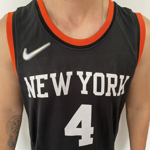 Camiseta Regata Basquete NBA Swingman Select - New York Knicks - Derrick Rose 4 - Novato do Ano - 2046 - Select Series Rookie Of The Year - Preta Nike - Imagem 2