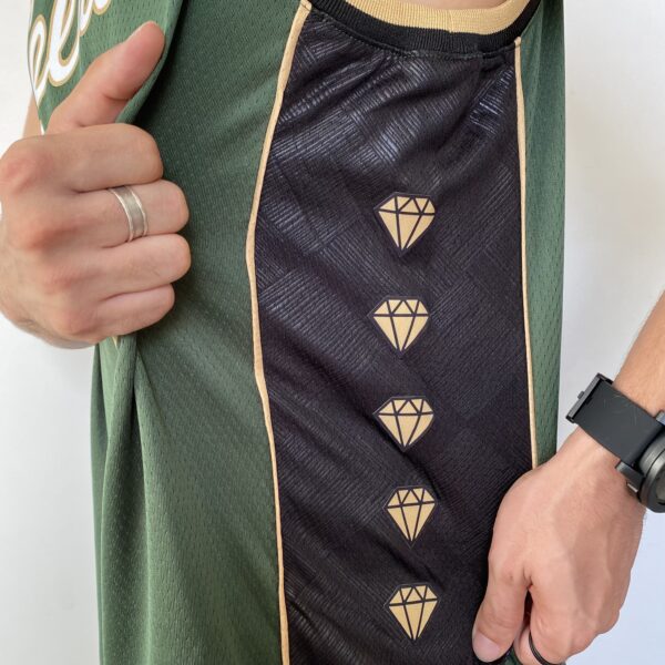 Camiseta Regata Basquete NBA Swingman Boston Celtics 0 Jayson Tatum City Edition Verde Dourada - Versão Especial - Bill Russell - 2023 Nike - Imagem 10