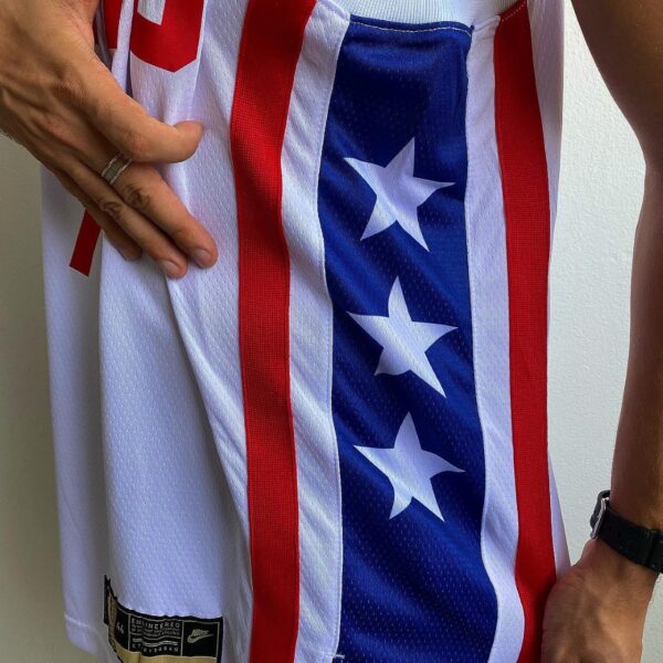 Camiseta Regata Basquete NBA Swingman Brooklyn Nets Durant 7 Classic Edition Branca 2023 Nike - Imagem 5