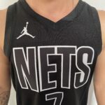 Camiseta Regata NBA Swingman Brooklyn Nets Kevin Durant 7 Statement Edition Preta 2023 Jordan - Imagem 4