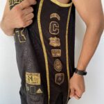 Camiseta Regata Basquete NBA Los Angeles Lakers Preta Mamba Negra - Black Mamba - 24 Kobe Bryant - 5x - Edição Comemorativa - Preta Dourada - Fios de Ouro - Adidas - Imagem 10