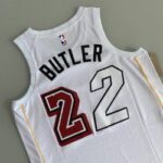 Camiseta Regata Basquete NBA Swingman Miami Heat Butler 22 City Edition Branca Colorida 2023 Nike - Imagem 19
