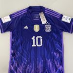 Camisa Seleção Argentina Away - Campeão Mundial - (2) Patch Copa do Mundo Catar - 3 Estrelas - Messi 10 - 2023 Adidas - Versão Torcedor