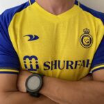 Camisa Al Nassr Home Versão Jogador Cristiano Ronaldo 7 CR7 2023 Duneus Amarela - Imagem 9
