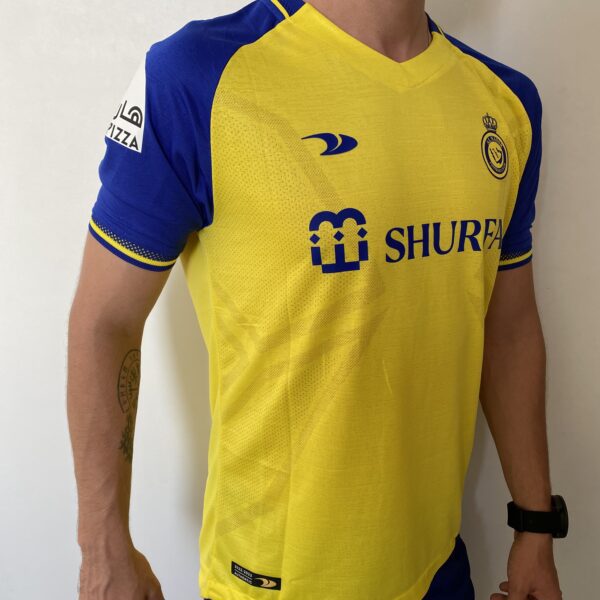 Camisa Al Nassr Home Versão Jogador Cristiano Ronaldo 7 CR7 2023 Duneus Amarela - Imagem 8