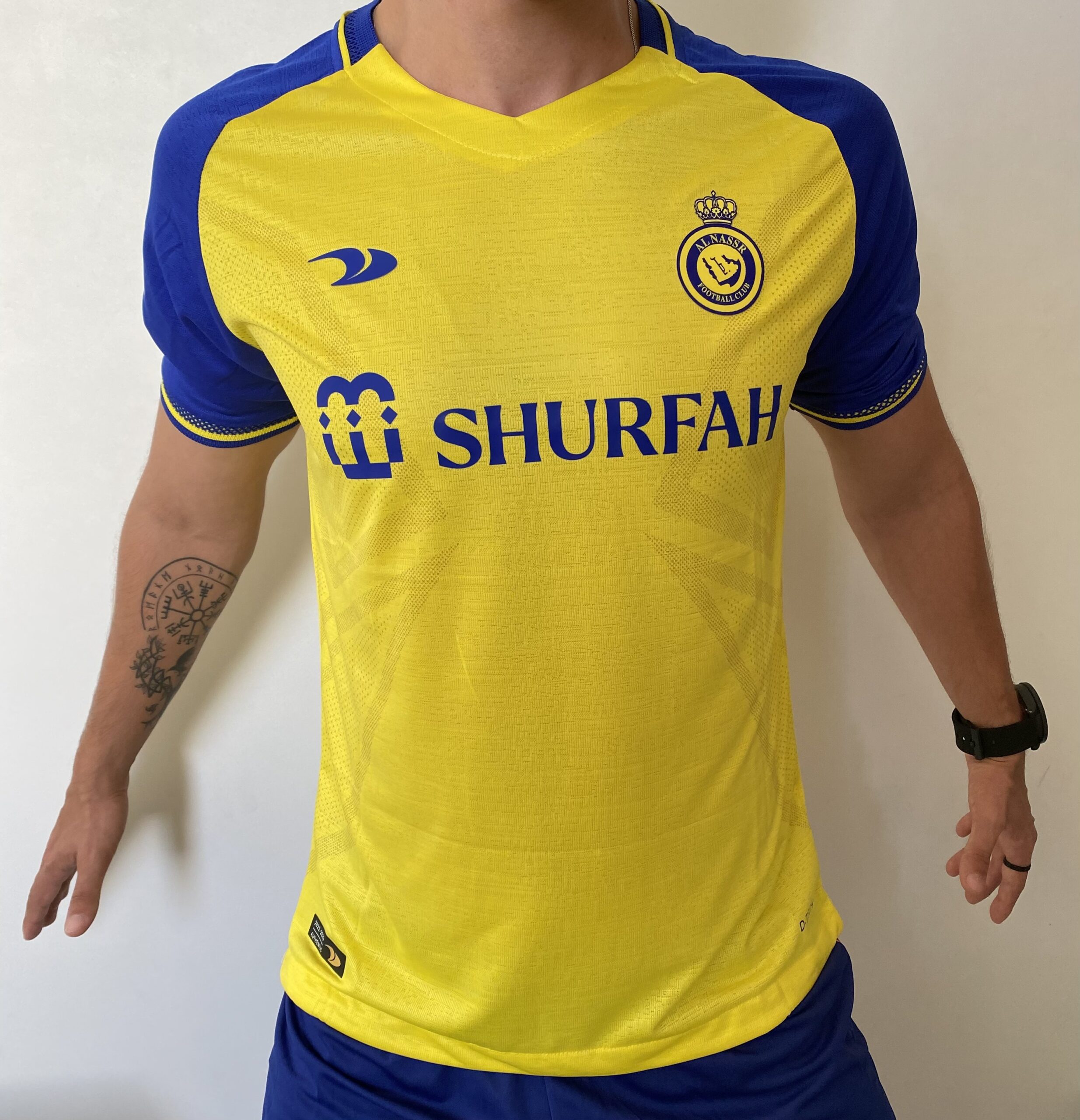 2023-04-19 16.37 Camisa Al Nassr Home Versão Jogador Cristiano Ronaldo 7 CR7 2023 Duneus Amarela - Imagem 1