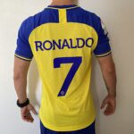 Camisa Al Nassr Home Versão Jogador Cristiano Ronaldo 7 CR7 2023 Duneus Amarela - Imagem 15