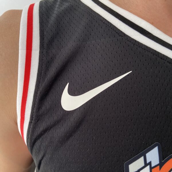 Camiseta Regata NBA Los Angeles Clippers Kawhi Leonard 2 City Edition 2023 Preta Colorida Nike - Imagem 3