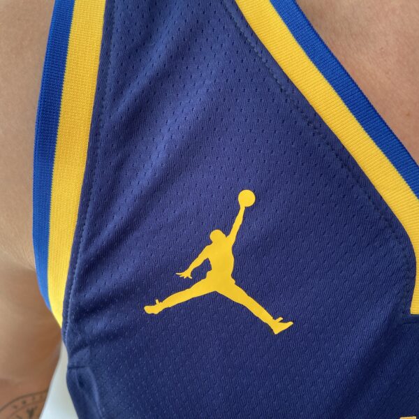 Camiseta Regata NBA Swingman Golden State Warriors Curry 30 Statement Edition Azul 2023 Jordan - Imagem 2