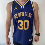 Camiseta Regata NBA Swingman Golden State Warriors Curry 30 Statement Edition Azul 2023 Jordan - Imagem 6