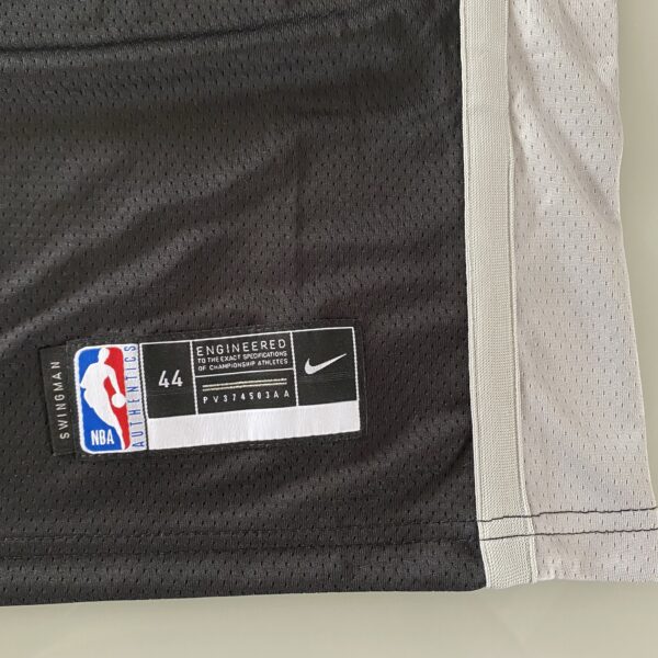 Camiseta Regata NBA Swingman San Antonio Spurs - Tim Duncan 21 - Icon Edition Preta Nike - Imagem 18