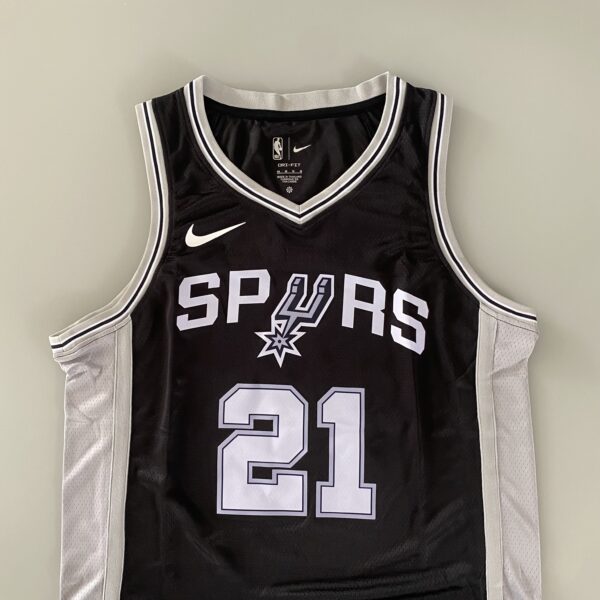 Camiseta Regata NBA Swingman San Antonio Spurs - Tim Duncan 21 - Icon Edition Preta Nike - Imagem 14