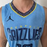 Camiseta Regata Basquete NBA Swingman Memphis Grizzlies Ja Morant 12 Statement Edition Azul 2023 Jordan - Imagem 5