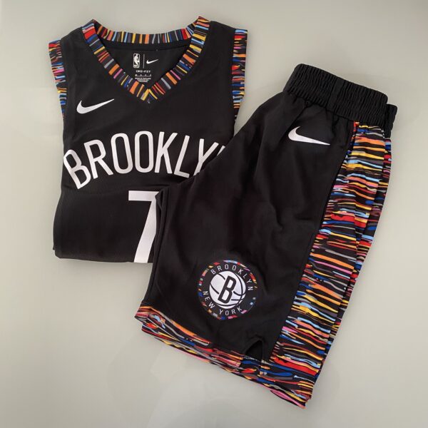 Kit Conjunto Camiseta Regata e Bermuda Short Basquete NBA Brooklyn Nets City Edition Nike - Imagem 17