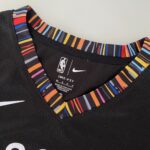 Kit Conjunto Camiseta Regata e Bermuda Short Basquete NBA Brooklyn Nets City Edition Nike - Imagem 12