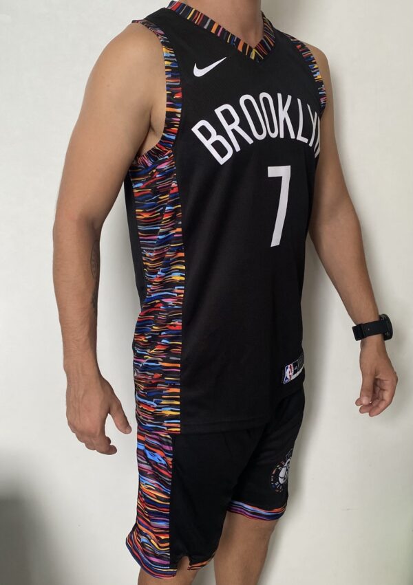Kit Conjunto Camiseta Regata e Bermuda Short Basquete NBA Brooklyn Nets City Edition Nike - Imagem 3