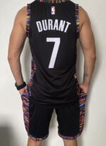 Kit Conjunto Camiseta Regata e Bermuda Short Basquete NBA Brooklyn Nets City Edition Nike - Imagem 8