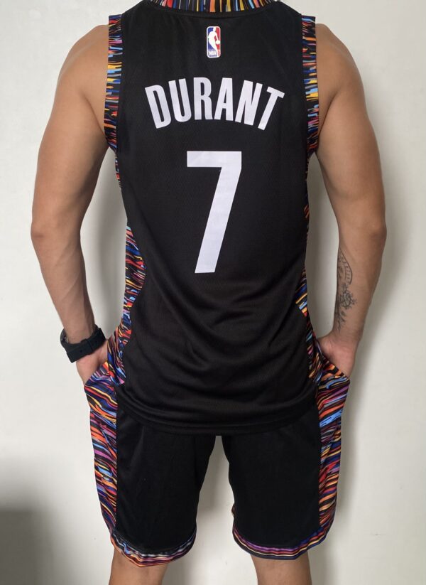 Kit Conjunto Camiseta Regata e Bermuda Short Basquete NBA Brooklyn Nets City Edition Nike - Imagem 8