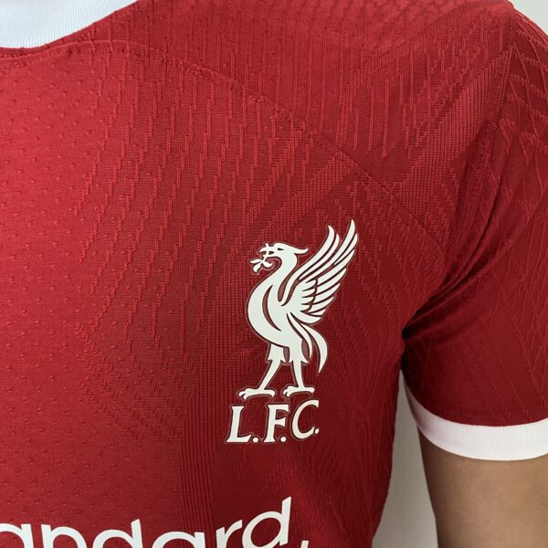 Camisa Liverpool Home Versão Jogador 2024 Vermelha Nike - Imagem 5