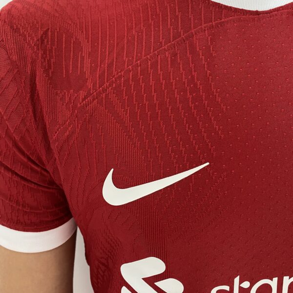 Camisa Liverpool Home Versão Jogador 2024 Vermelha Nike - Imagem 6