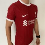 Camisa Liverpool Home Versão Jogador 2024 Vermelha Nike - Imagem 7