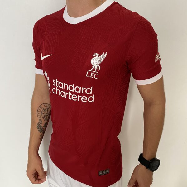 Camisa Liverpool Home Versão Jogador 2024 Vermelha Nike - Imagem 8