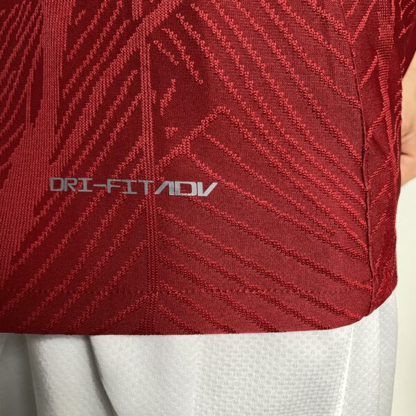 Camisa Liverpool Home Versão Jogador 2024 Vermelha Nike - Imagem 11