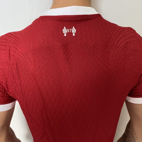 Camisa Liverpool Home Versão Jogador 2024 Vermelha Nike - Imagem 14