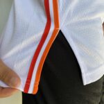 Camiseta Regata Basquete NBA Miami Heat Swingman Jimmy Butler 22 Classic Edition Branca 2023 Nike - Imagem 12