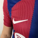 Camisa Barcelona Home Versão Jogador 2024 Nike - Imagem 5