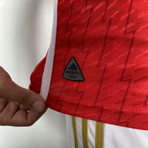 Camisa Arsenal Home Versão Jogador 2024 Vermelha Adidas - Imagem 18