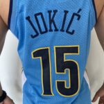 Camiseta Regata NBA Camiseta Regata NBA Mitchell & Ness 2016/17 – Denver Nuggets – Nikola Jokic 15 – Azul Celeste - Imagem 16