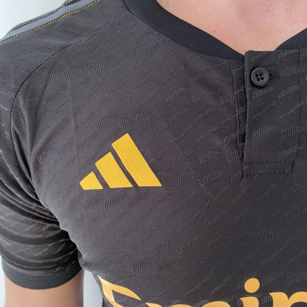 Camisa Real Madrid Third Versão Jogador 2024 Preta Adidas - Imagem 15