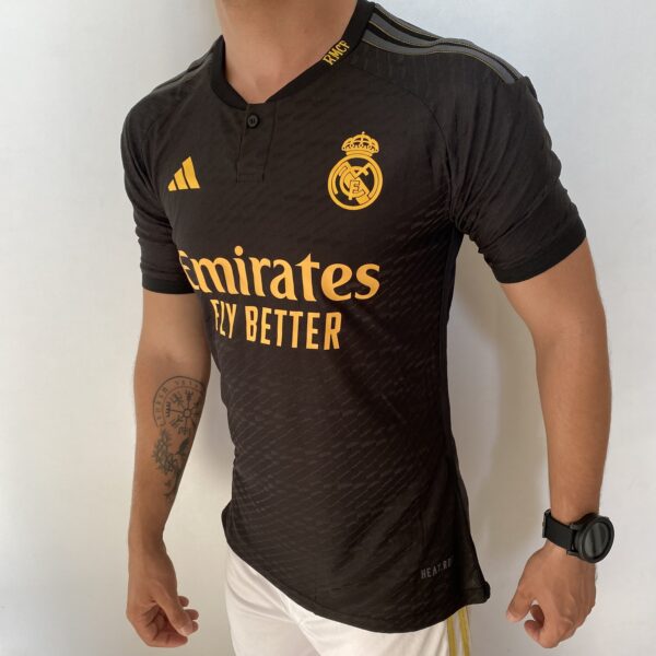 Camisa Real Madrid Third Versão Jogador 2024 Preta Adidas - Imagem 7
