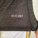 Camisa Real Madrid Third Versão Jogador 2024 Preta Adidas - Imagem 18